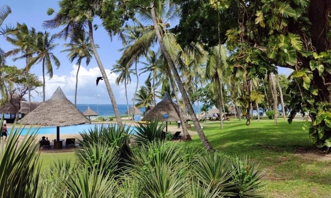 Nyali House | 2 Cozy Suites with Direct Access to Pools and Entertainment Facilities