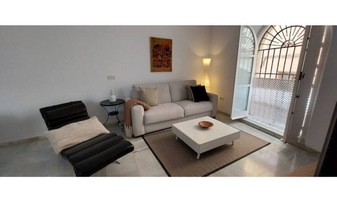 Old Town Apartment | 2 Flamenco BB