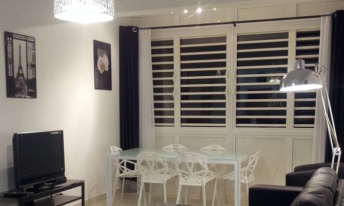 Noumea House | 2 km from Magenta beach, in a quiet area, 6 km from the city center,