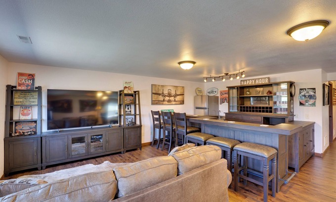 Sturgis House | 2 Mi to Downtown Sturgis: Quiet Ranch Home w/View