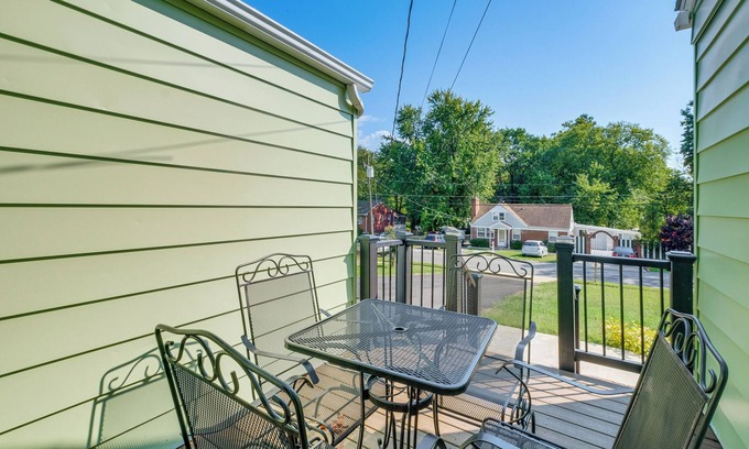 Woodbridge House | 2 Mi to Potomac Mills: Modern Home in Woodbridge