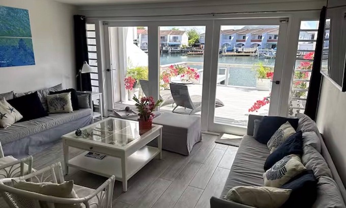Jolly Harbour Villa | 2 min Walk from Beach Luxury Waterfront Villa South Finger Jolly Harbour