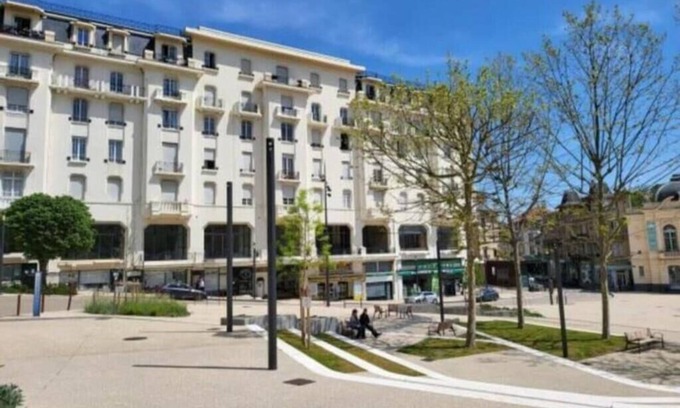 Chatel-Guyon Apartment | 2 minutes from the Chatel-Guyon thermal baths