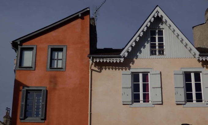 Bagneres-de-Bigorre Apartment | 2 or 3P apartment for 2 to 5 people in the heart of the old town of Bagneres