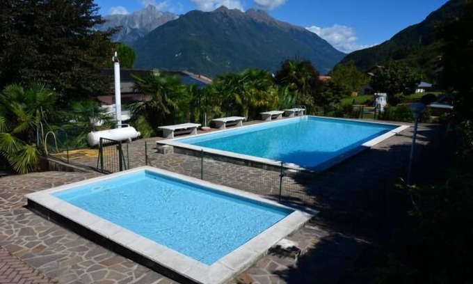 Colico Piano Apartment | 2-room apartment with pool, children's pool and table tennis table