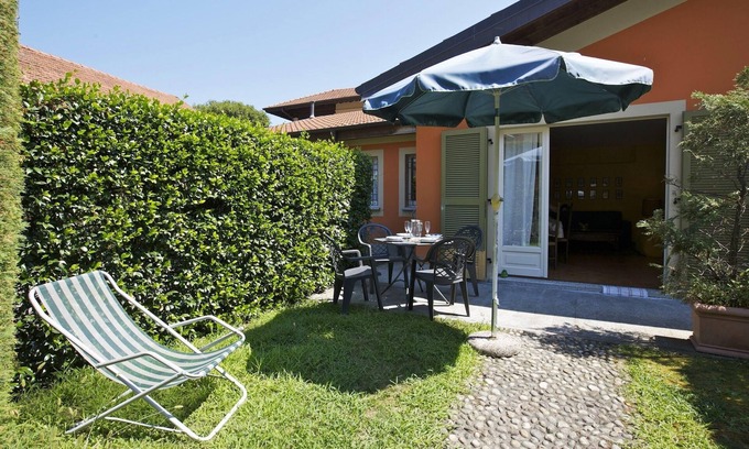 Intra House | 2-room house with private terrace and garden in a quiet & sunny location