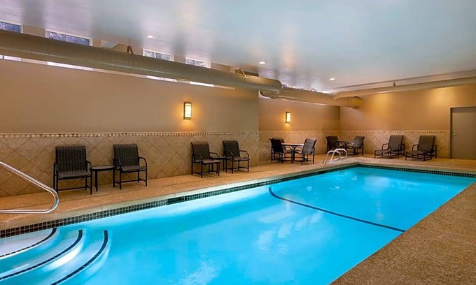 Exeter Hotel | 2-Star Hotel ∙ Hampton Inn & Suites Exeter