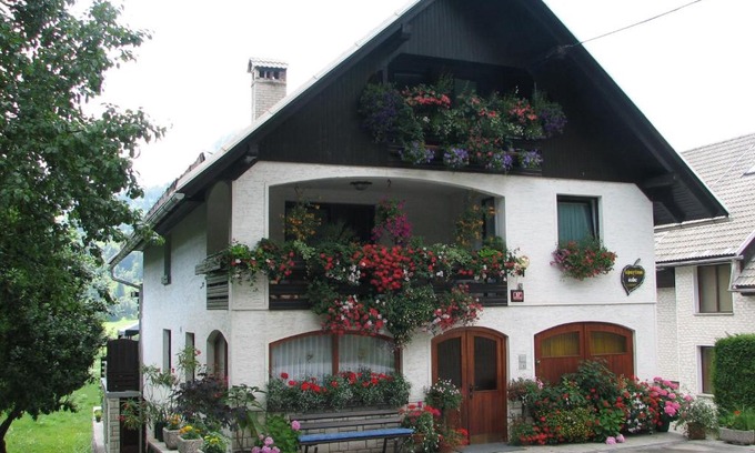 Srednja Vas v Bohinju House | 2 studio & apartment Cvetek Bohinj