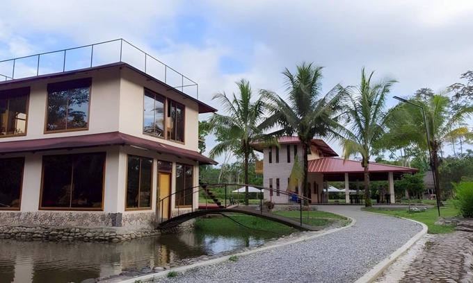 Lago Agrio Hotel | 20 m² Hotel ∙ 2 guests
