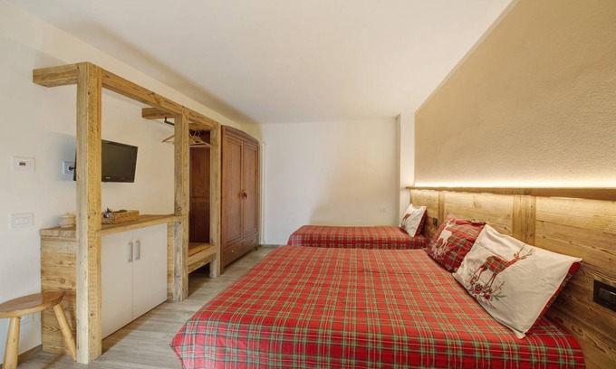 Pont-Saint-Martin Resort | 20 m² Private room ∙ 1 bedroom ∙ 3 guests