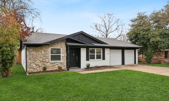 Richardson House | 20 Minutes from Downtown Dallas