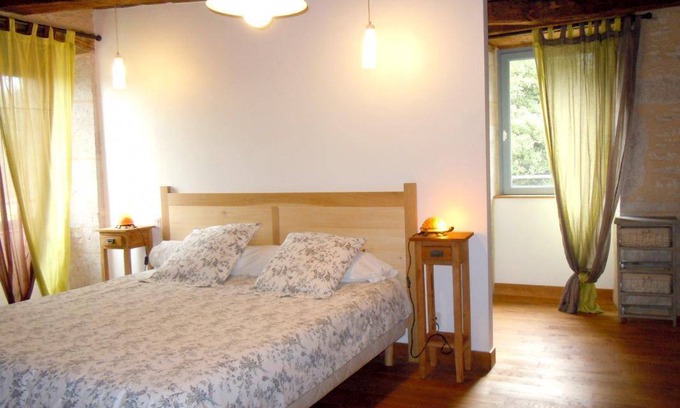 Sauliac-sur-Cele House | 200 m² House ∙ 5 bedrooms ∙ 10 guests