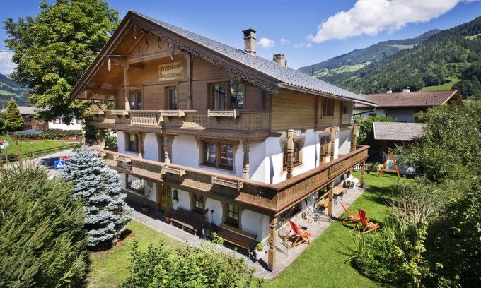 Finsing House | 200 m² House ∙ 5 bedrooms ∙ 8 guests