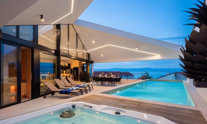 Sutivan Villa | 200 m² Villa ∙ 4 bedrooms ∙ 8 guests