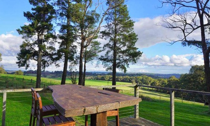 Menzies Creek Villa | 200 m² Villa ∙ 5 bedrooms ∙ 10 guests