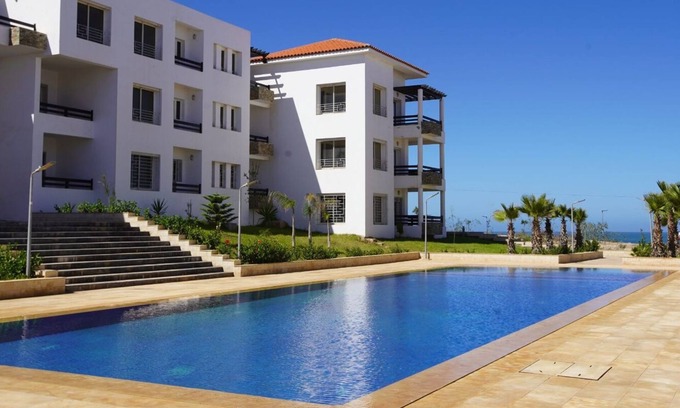 El Mansouria Apartment | 200m from the sea, quiet and spacious garden level, ideal for families