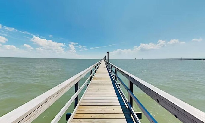 Harbor Oaks House | 202 Allegro North - Beautiful condo with views of Aransas Bay!