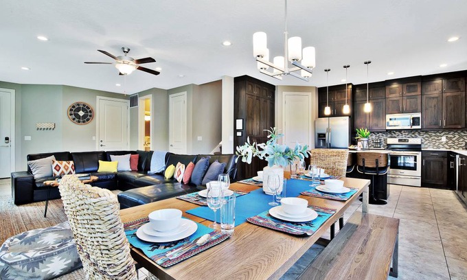 Moab House | 204 m² House ∙ 4 bedrooms ∙ 14 guests