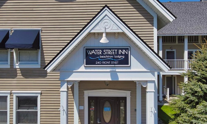 Boyne City House | 214 Water Street Inn