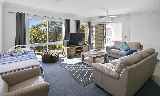 Point Lookout House | 22 The Islander Resort