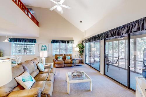 Sea Trail House | 220 Clubhouse Rd #20a