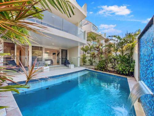 Marcoola House | 220 m² House ∙ 3 bedrooms ∙ 8 guests