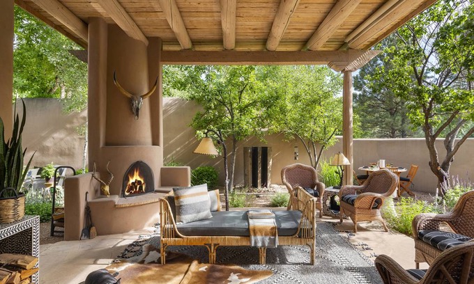 Historic Eastside House | 223 m² House ∙ 2 bedrooms ∙ 4 guests