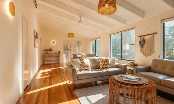Moffat Beach House | 225 m² House ∙ 4 bedrooms ∙ 7 guests