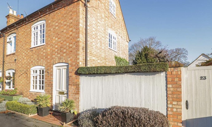 Clifford Chambers House | 23 Clifford Chambers