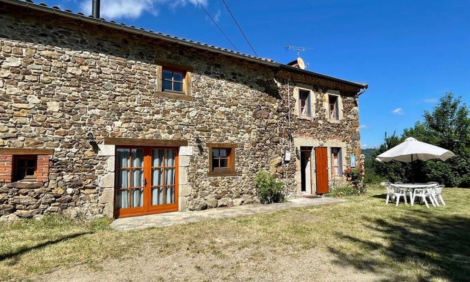 Saint-Vert Cottage | 230 m² Cabin ∙ 4 bedrooms ∙ 7 guests