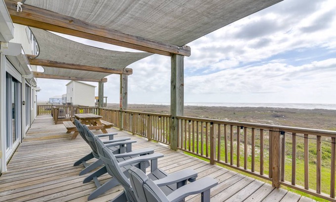 Freeport House | 232 m² House ∙ 4 bedrooms ∙ 10 guests