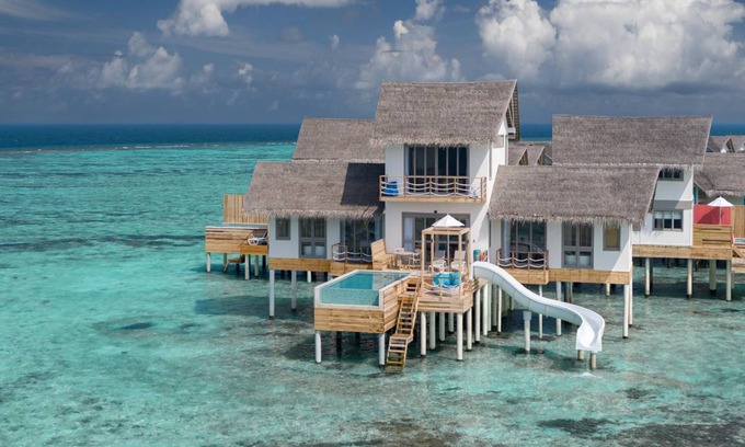 Maamigili Island Resort | 234 m² Resort ∙ 2 bedrooms ∙ 20 guests