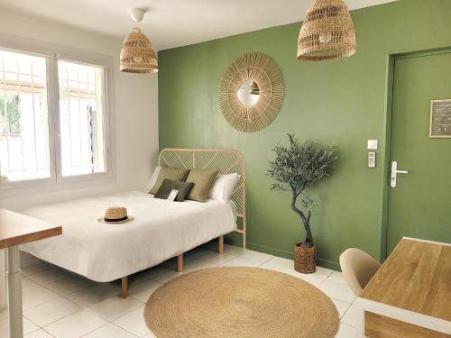 Aiguelongue Apartment | 24 m² Apartment ∙ 1 bedroom ∙ 2 guests