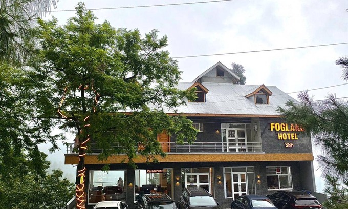 Nathia Gali Hotel | 24 m² Hotel ∙ 4 guests