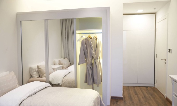 Al Abdali Apartment | 24Floor - Sky View 3BR - Abdali Boulevard Panorama