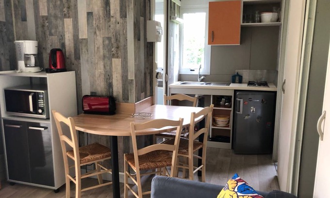 La Suze-sur-Sarthe Ski Chalet | 25 m² Chalet ∙ 2 bedrooms ∙ 4 guests
