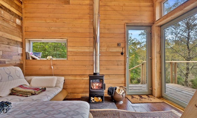 Glen Urquhart Ski Chalet | 25 m² Chalet ∙ 1 bedroom ∙ 2 guests