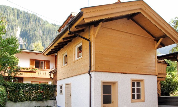 Mayrhofen Villa | 25 m² Villa ∙ 1 bedroom ∙ 2 guests