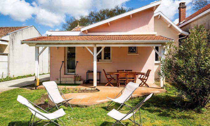 Andernos-les-Bains Ski Chalet | 250 m from the beach - House with garden for 4