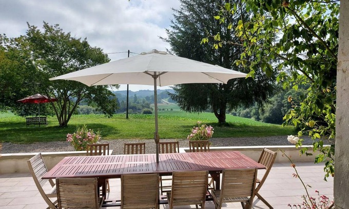 Bergouey House | 250 m² House ∙ 5 bedrooms ∙ 10 guests