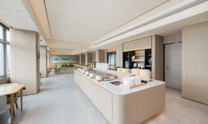 Huaqiang North Hotel | 26 m² Hotel ∙ 4 guests