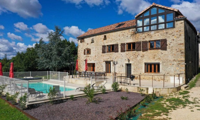 Pampelonne House | 265 m² Gîte ∙ 6 bedrooms ∙ 15 guests