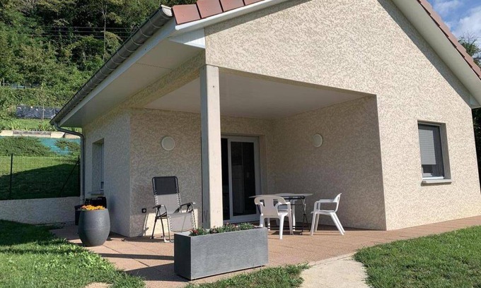 Baume-les-Dames House | 27 m² Gîte ∙ 1 bedroom ∙ 2 guests