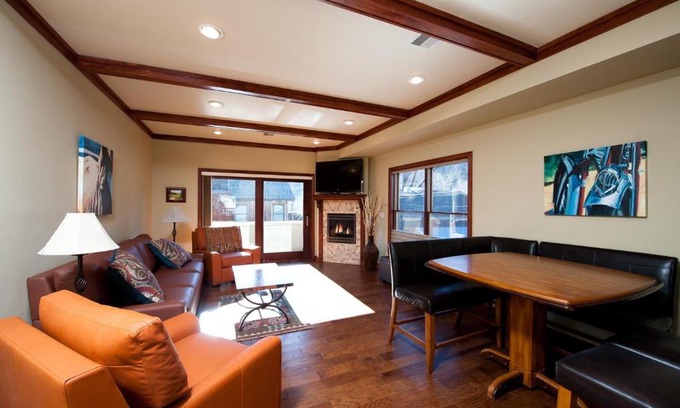 Historic Downtown Durango House | 270 E College Drive Unit 206