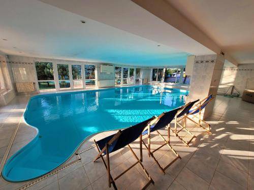 Prague 21 Villa | 280 m² Villa ∙ 3 bedrooms ∙ 10 guests
