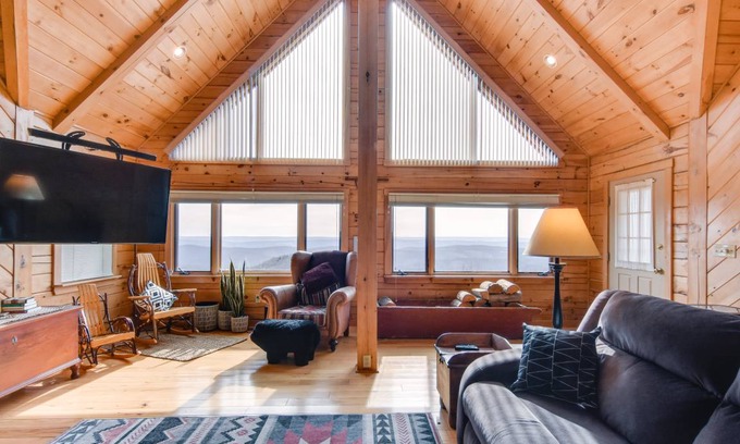Howard House | 283 m² House ∙ 4 bedrooms ∙ 14 guests