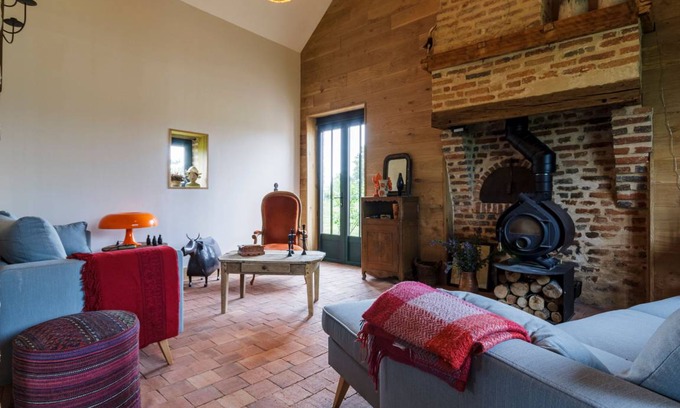 Charrin Bed & Breakfast | 29 m² Bed and breakfast ∙ 1 bedroom ∙ 2 guests
