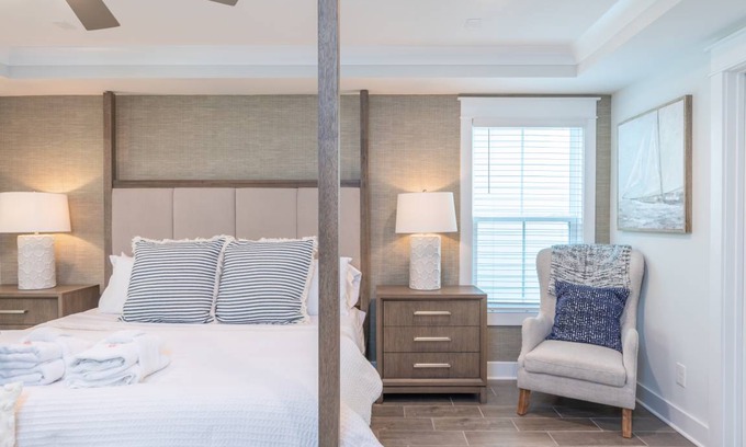 Folly Field House | 297 m² House ∙ 6 bedrooms ∙ 22 guests