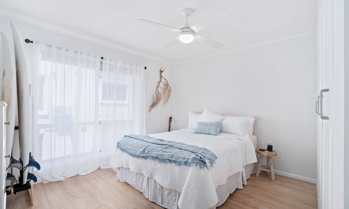 Mermaid Beach Apartment | 2B Alfred St Apt, Walk to Beach!