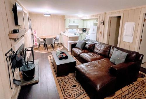West Dover Apartment | 2BD 1BA - Mount Snow VT - Ski-Back Trail - Shuttle